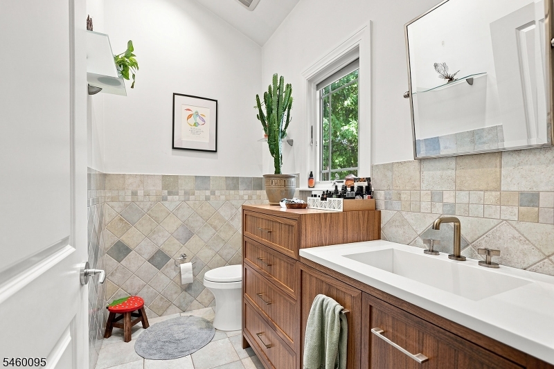 2623 Frederick Ter Property Photo 13