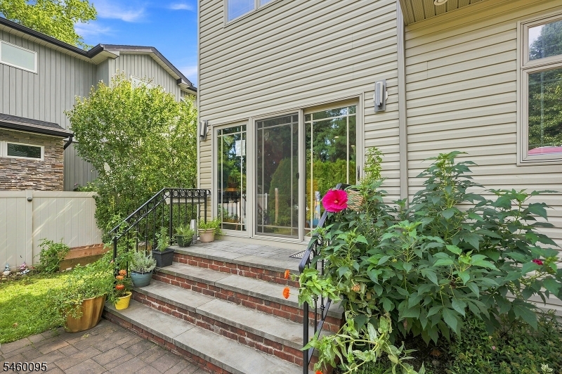 2623 Frederick Ter Property Photo 28