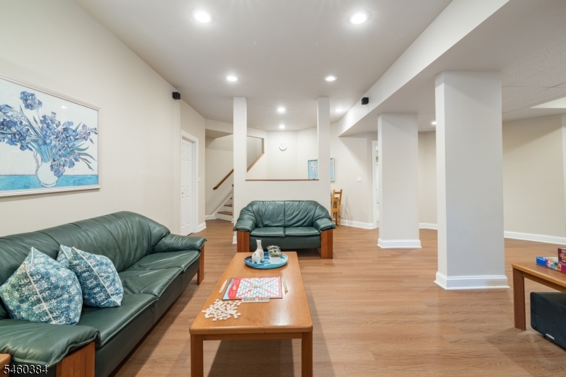 16 Trinity Pl Property Photo 41