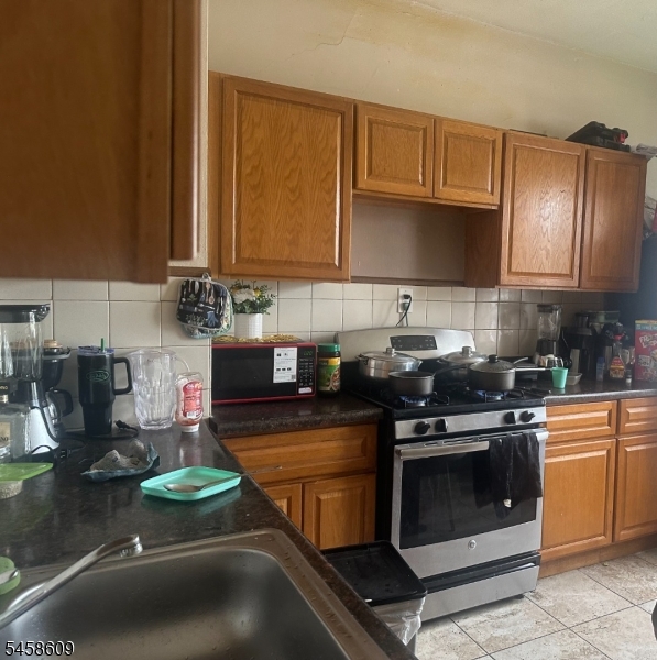 84 Tiffany Pl Property Photo 15