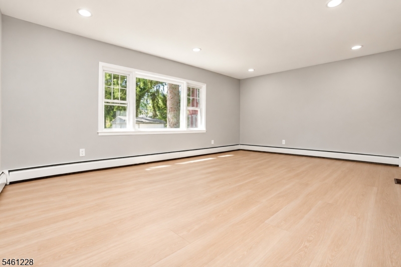 140 Francisco Ave Property Photo 11