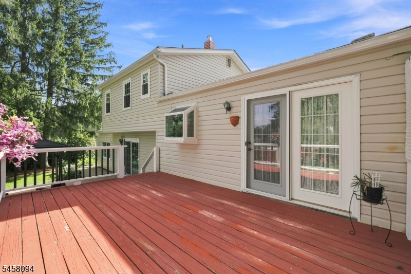 225 Seymour Rd Property Photo 33