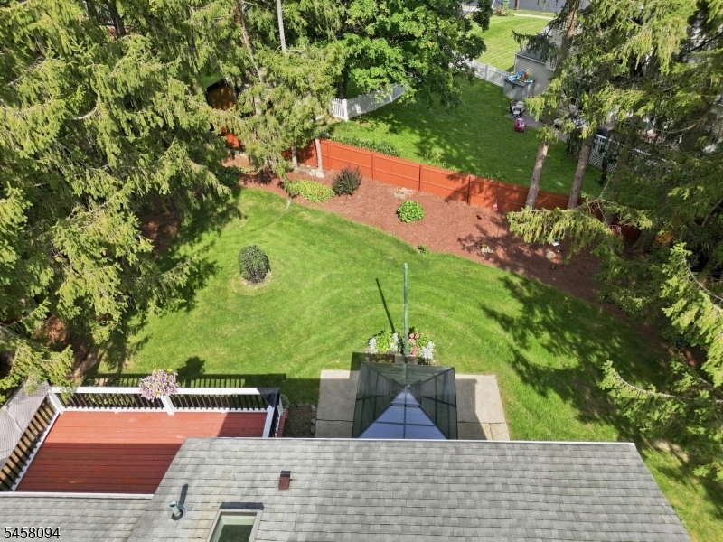 225 Seymour Rd Property Photo 37