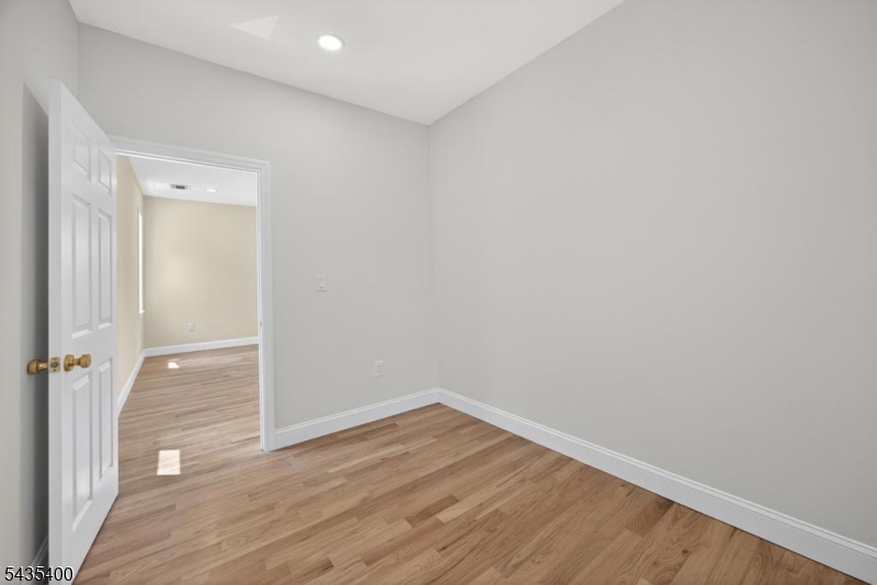 35 Stanhope Rd Property Photo 29