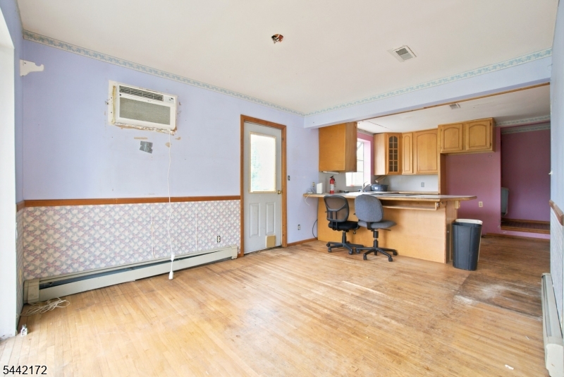175 Wertsville Rd Property Photo 12