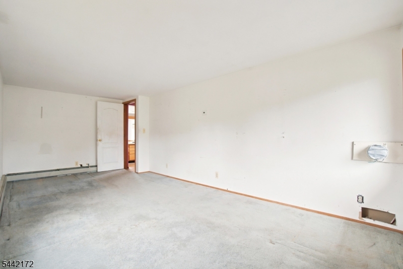 175 Wertsville Rd Property Photo 20