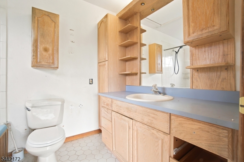 175 Wertsville Rd Property Photo 28