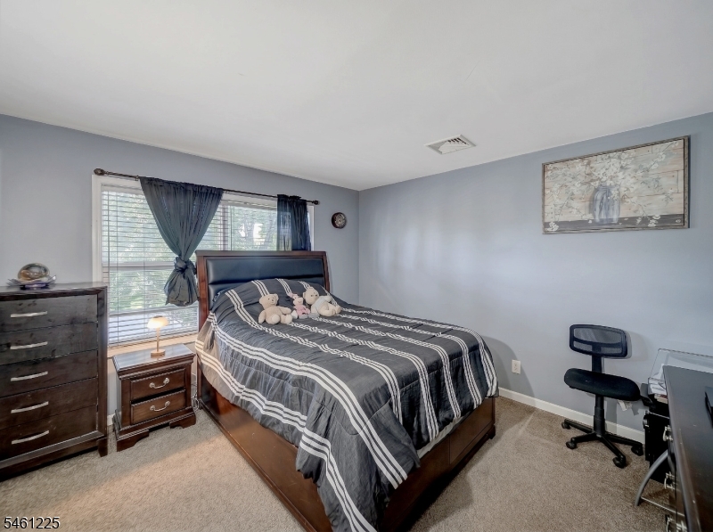 404 Lyndale St Property Photo 12