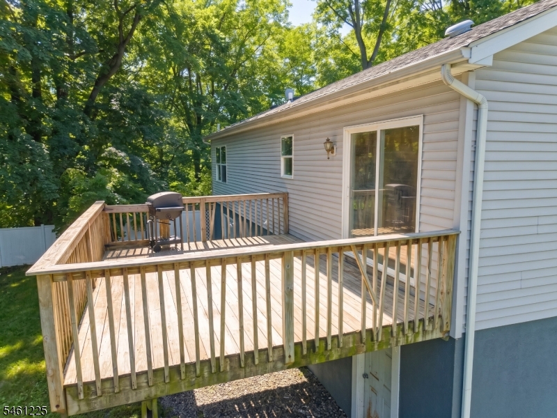 404 Lyndale St Property Photo 28