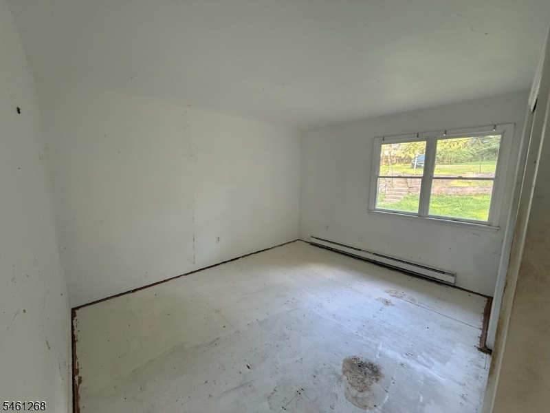 414 Deerfield Ln Property Photo 7