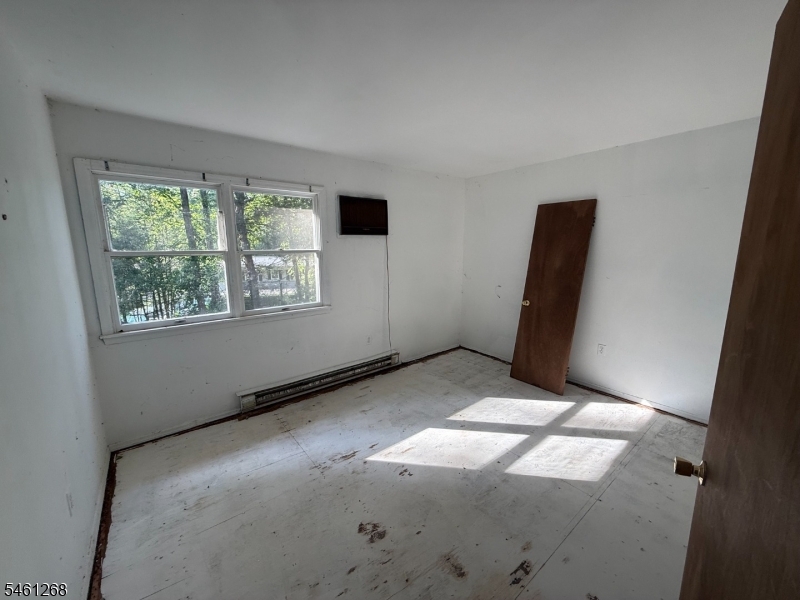414 Deerfield Ln Property Photo 8