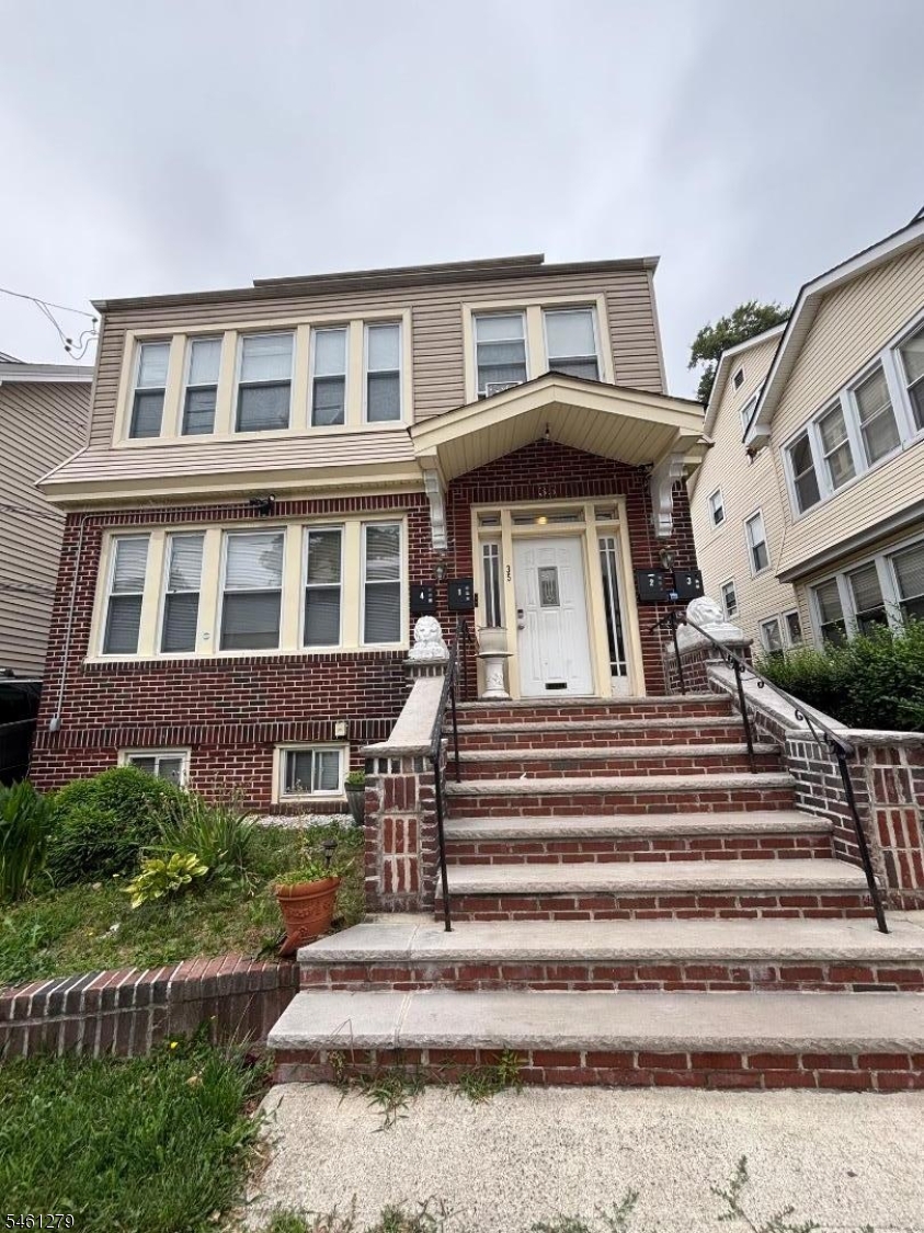 35 Monticello Ave 3 Property Photo 1