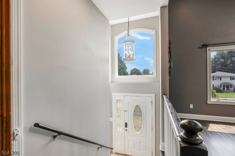 740 Hillside Ave Property Photo 4