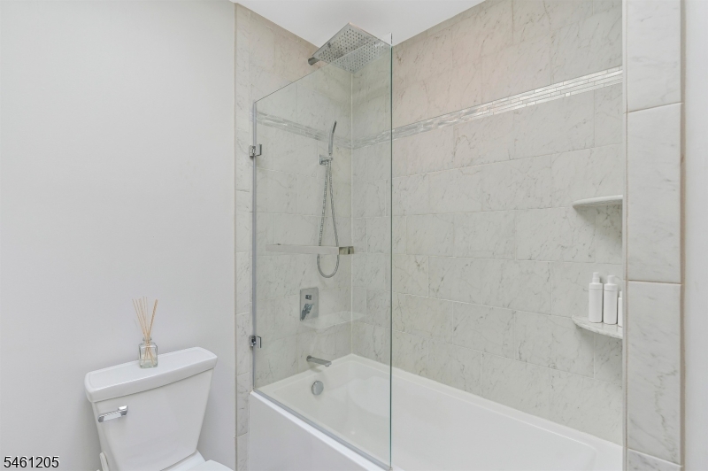 740 Hillside Ave Property Photo 15