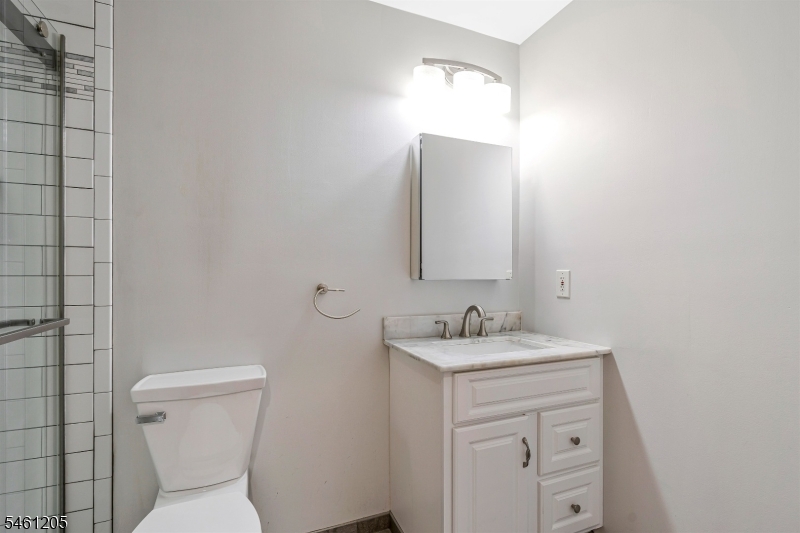 740 Hillside Ave Property Photo 23