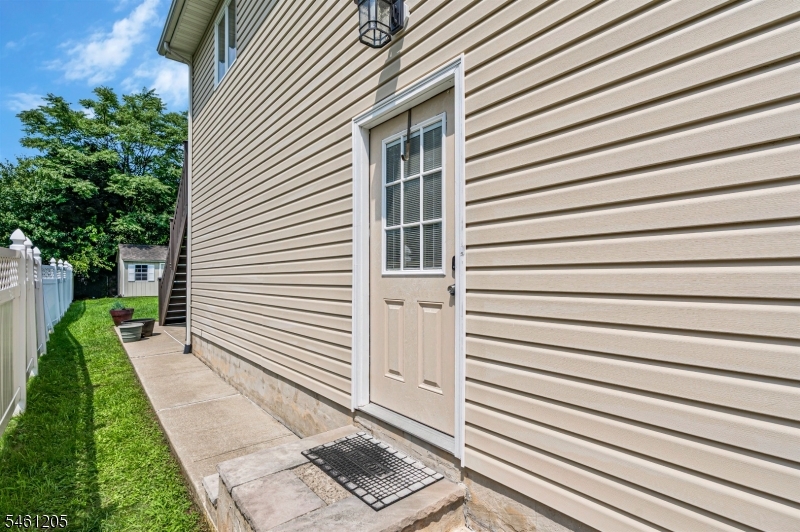 740 Hillside Ave Property Photo 30