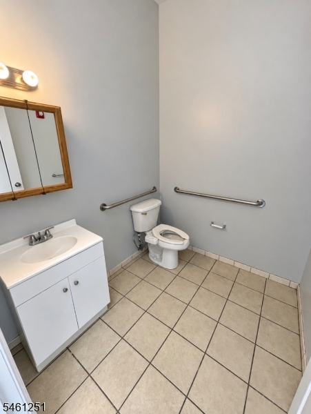 287 S Orange Ave Property Photo 4