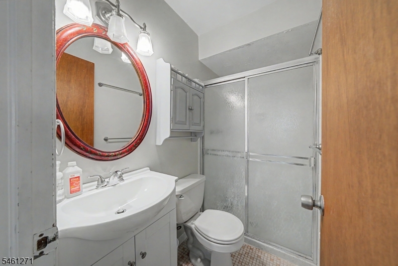 2 Arlyn Ln Property Photo 24
