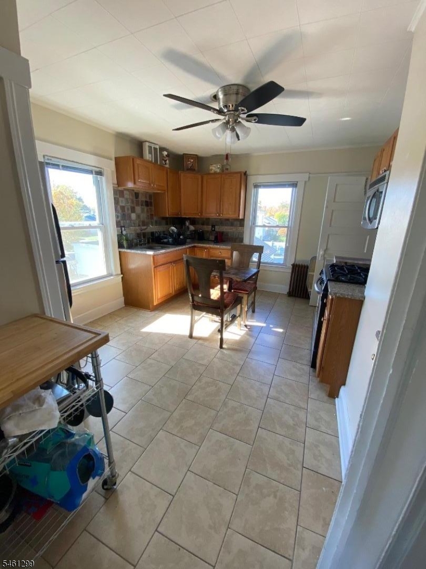 229 Thompson Ave 2 Property Photo 6