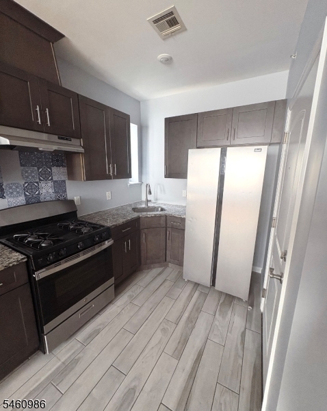 201 Marshall St 5 Property Photo 3