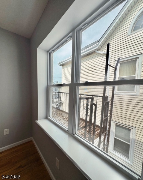 201 Marshall St 5 Property Photo 7
