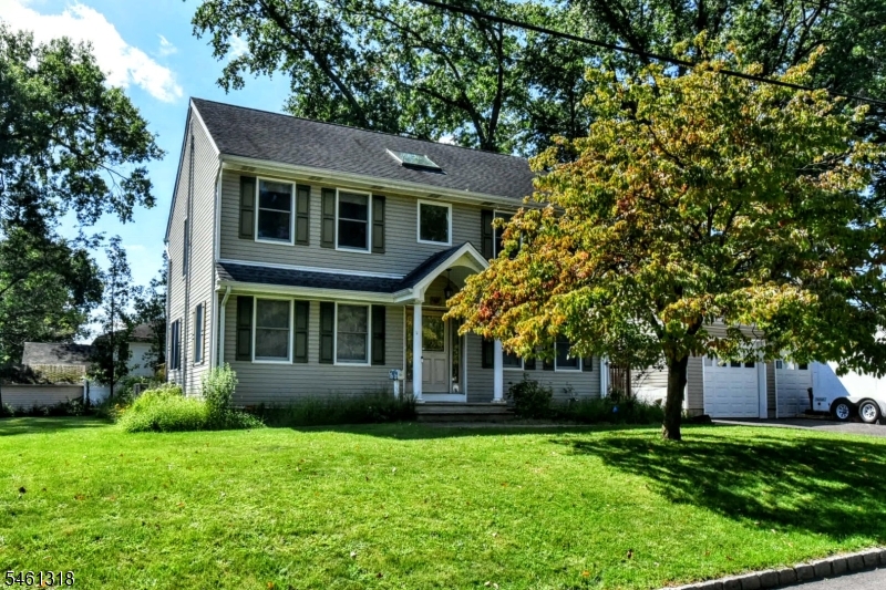 107 2Nd St