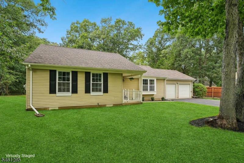 2149 Holly Hill Rd Property Photo 3