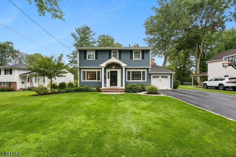 22 Midvale Dr Property Photo 1