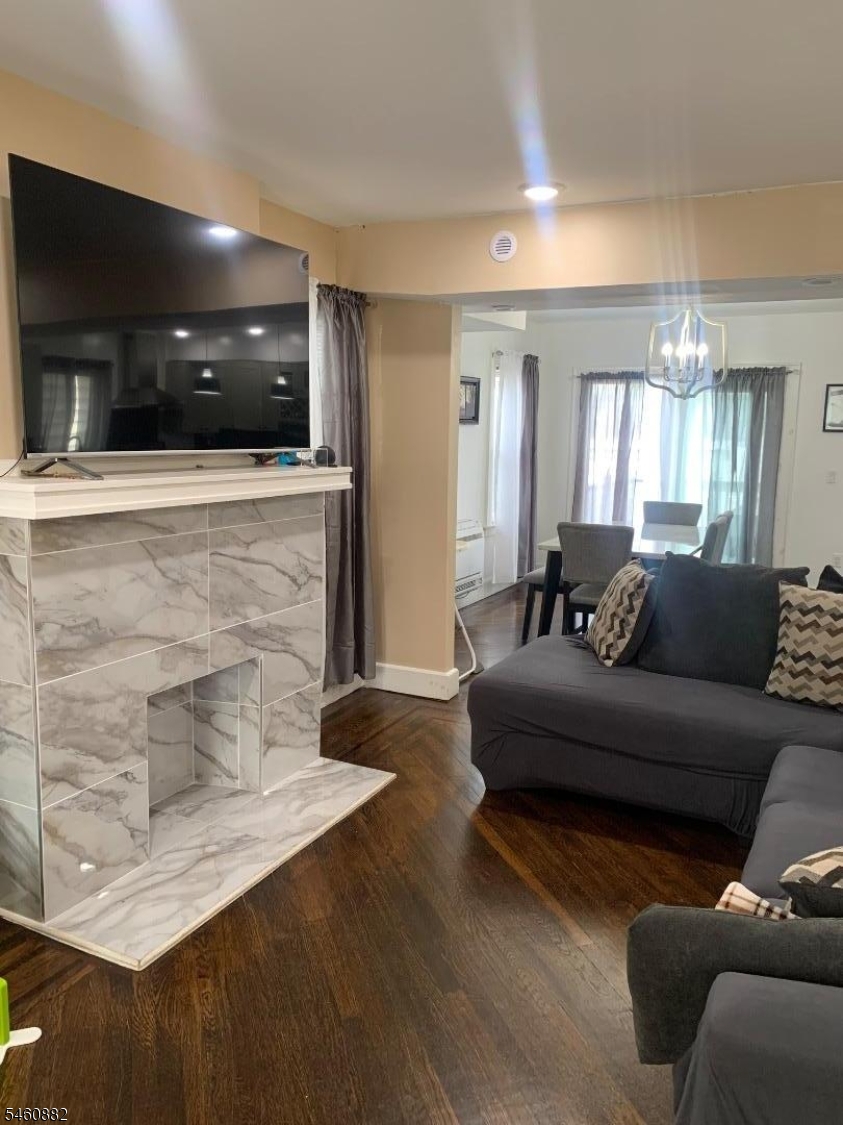 179 Richelieu Ter Property Photo 6