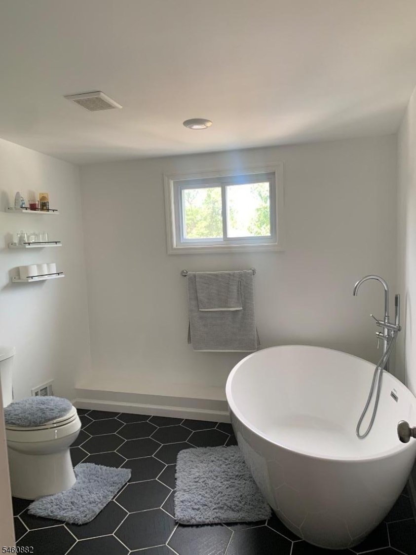 179 Richelieu Ter Property Photo 17
