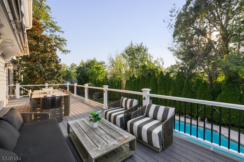 11 Hamilton Road Property Photo 45