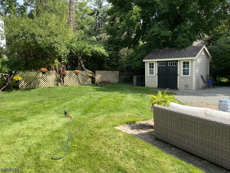 200 Wychwood Rd Property Photo 30