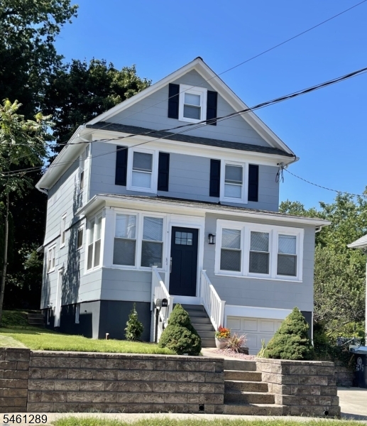 315 East St Property Photo 1