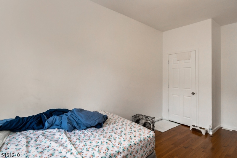 173 3rd St Property Photo 19