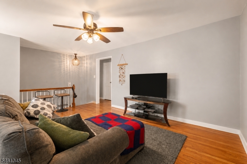 445 Morris Ave 2a Property Photo 2