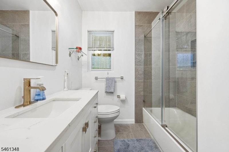 138 Rafkind Rd Property Photo 15