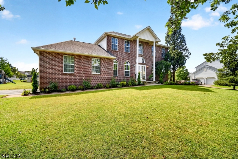 13 Cornelius Way Property Photo 2