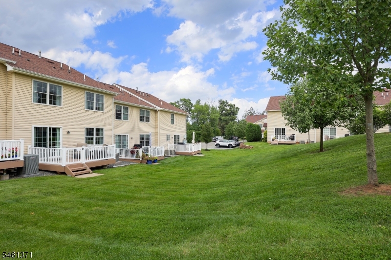 6 Harvey Ct Property Photo 28