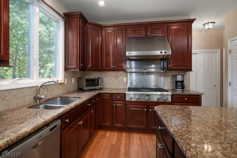 11 Tanglewood Ct Property Photo 15