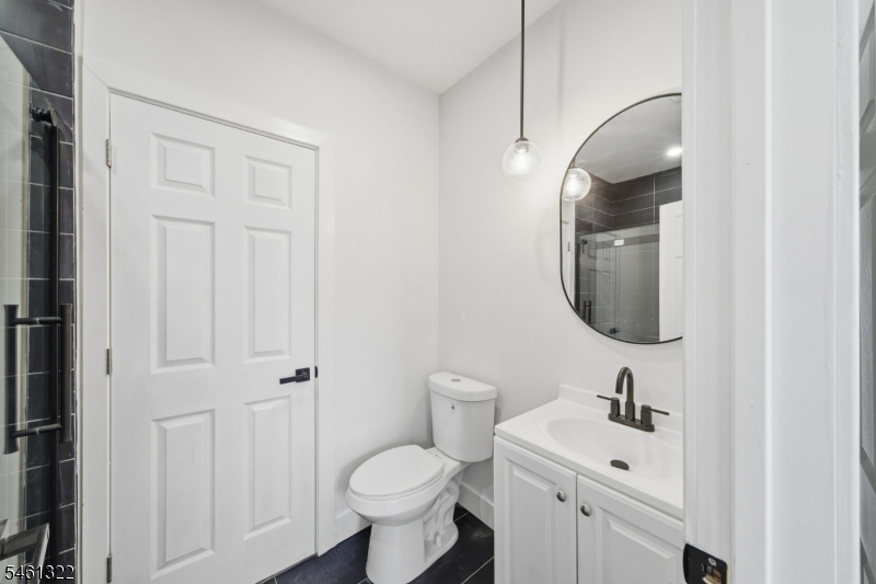 66 Girard Pl Property Photo 12