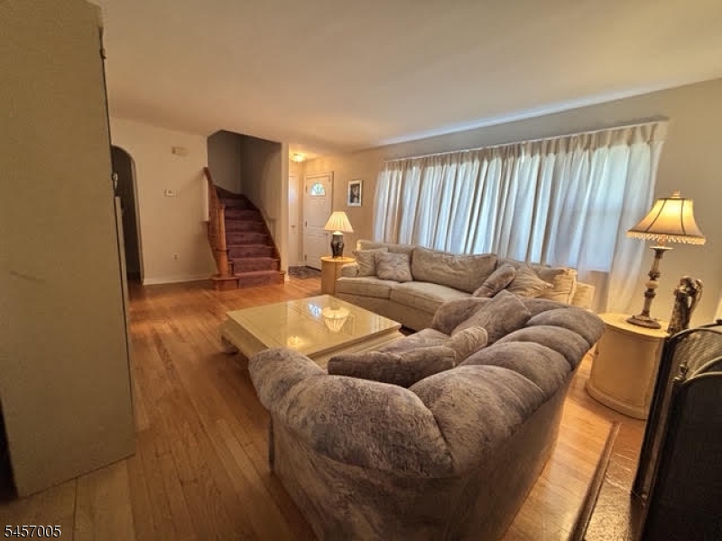 19 Debaun Ave Property Photo 5