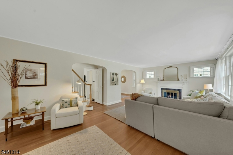 26 Whittier Ter Property Photo 6