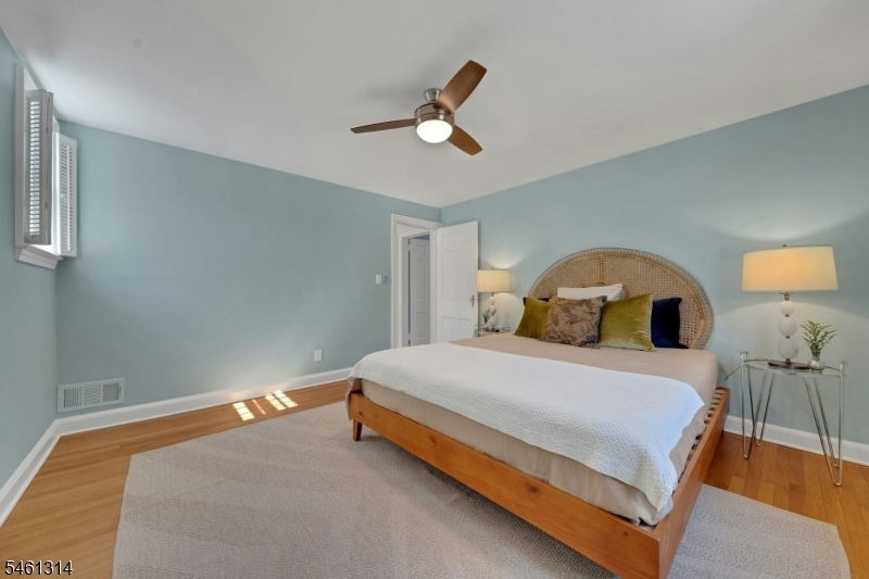 26 Whittier Ter Property Photo 27