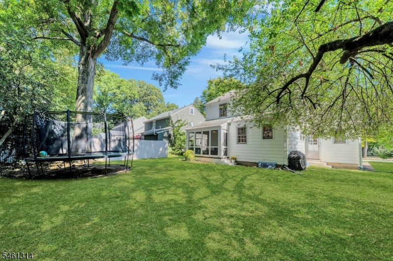 26 Whittier Ter Property Photo 40