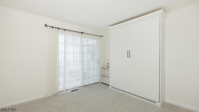 109 Alexandria Way Property Photo 10
