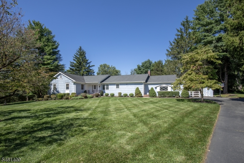 4 Brook Hollow Rd Property Photo 1