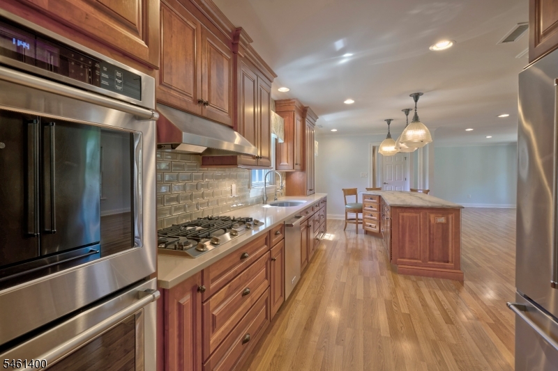 4 Brook Hollow Rd Property Photo 9