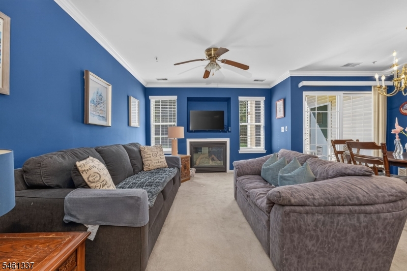 864 Honeybrook Cir Property Photo 3