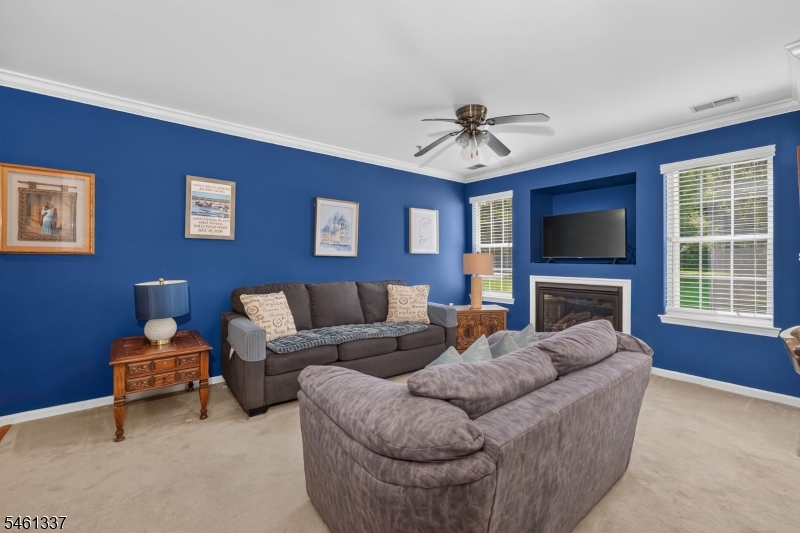 864 Honeybrook Cir Property Photo 4