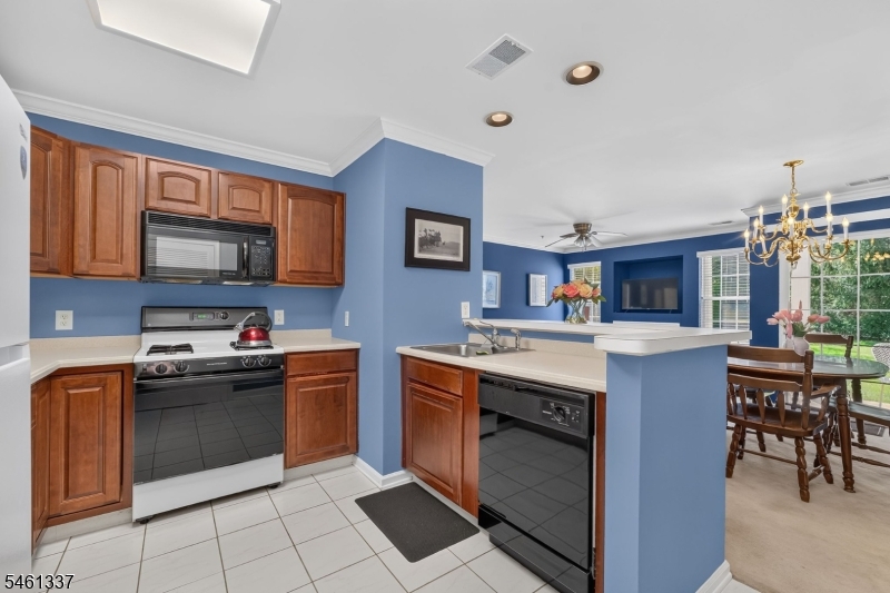 864 Honeybrook Cir Property Photo 7